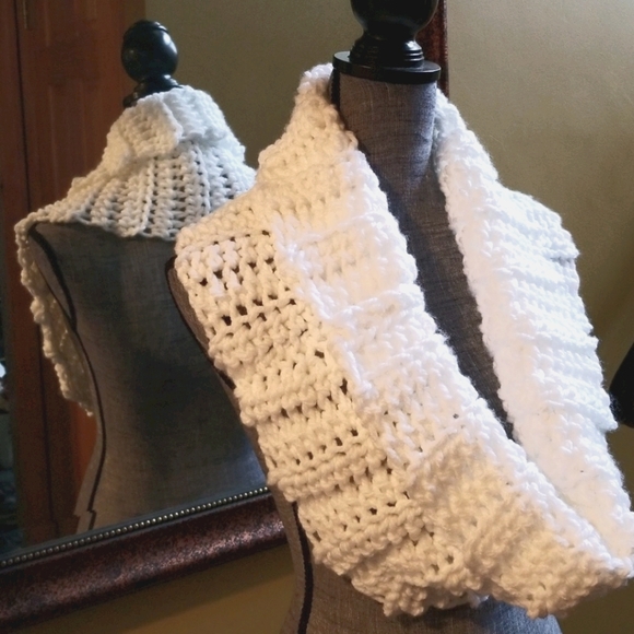 handmade Accessories - Handmade infinity scarf